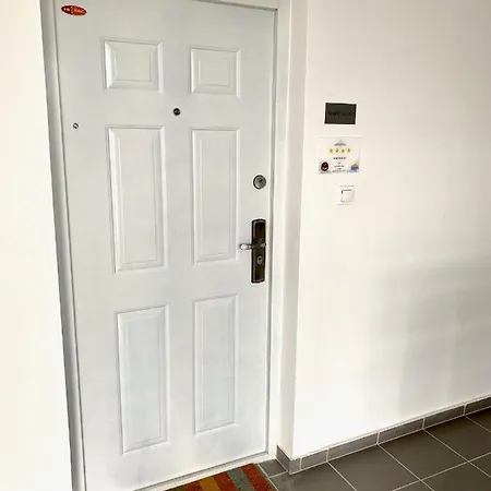 001 Apartman Bük