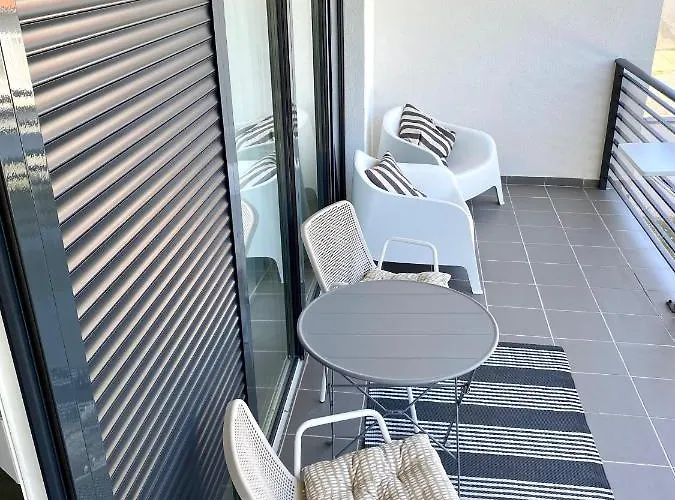 Apartment 001